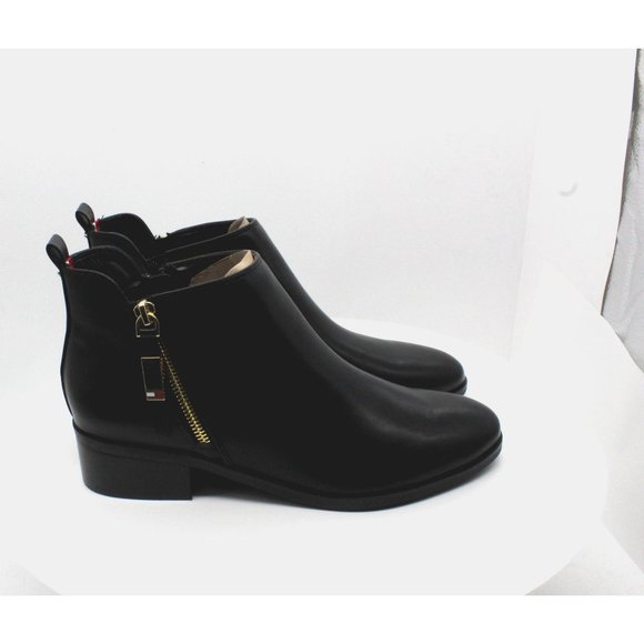 Tommy Hilfiger Wright Booties Womens 